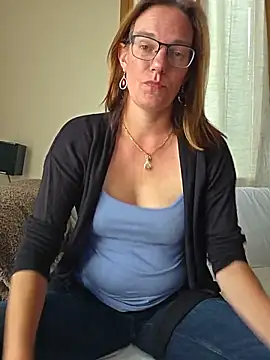 SpiceLea online show from May 14, 2026, 12:13 pm
