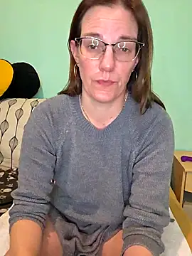 Snapshot of SpiceLea chatting on January 6, 2026, 5:06 pm SpiceLea online show from January 6, 2026, 5:06 pm