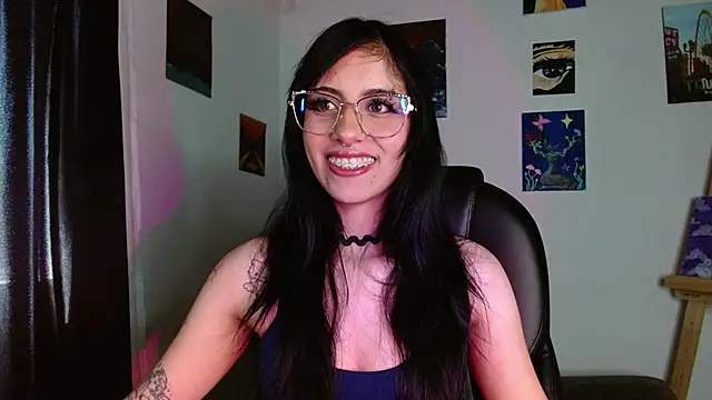 Snapshot of Ary_Pieerce chatting on February 27, 2026, 5:46 pm Ary Pieerce online show from February 27, 2026, 5:46 pm