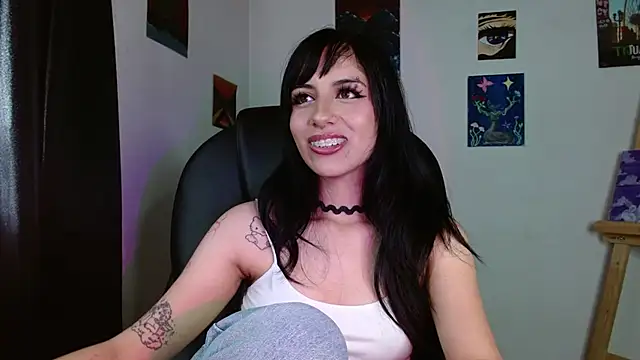 Snapshot of Ary_Pieerce chatting on March 5, 2026, 8:38 pm Ary Pieerce online show from March 5, 2026, 8:38 pm