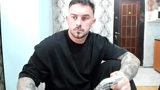 Snapshot of Jonmusclemaster chatting on May 20, 2026, 8:06 pm Jonmusclemaster online show from May 20, 2026, 8:06 pm