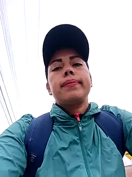  andrea30 online show from December 15, 2025, 11:49 am