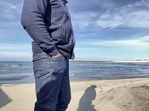 ge3noxxx online show from February 25, 2025, 5:52 am