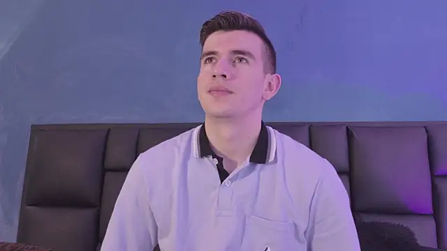 MikaelSlow online show from March 21, 2026, 4:25 am