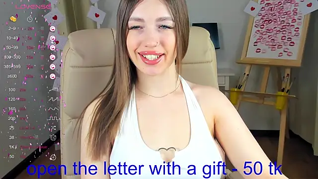 Snapshot of Diana_twerk chatting on February 9, 2025, 8:43 am Diana twerk online show from February 9, 2025, 8:43 am