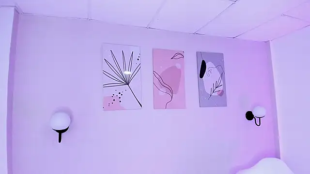 GENNESIS LOVE online show from December 18, 2024, 7:47 am