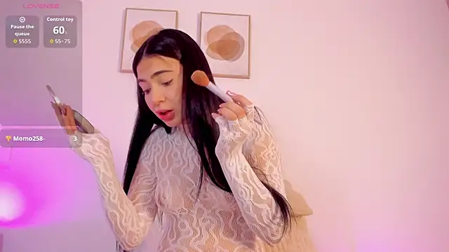 Snapshot of Mia_222 chatting on February 15, 2026, 10:58 am Mia 222 online show from February 15, 2026, 10:58 am