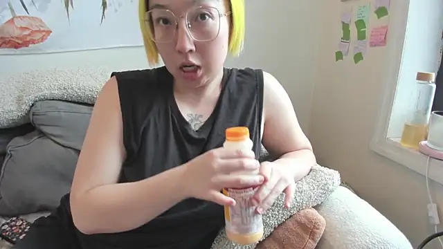 luxgray online show from April 13, 2026, 7:18 pm