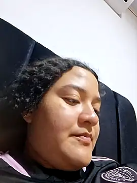 Snapshot of Liancy chatting on February 19, 2026, 11:01 pm Liancy online show from February 19, 2026, 11:01 pm