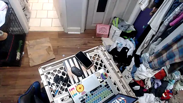 tongueispowerr6d9 online show from December 21, 2025, 8:09 pm