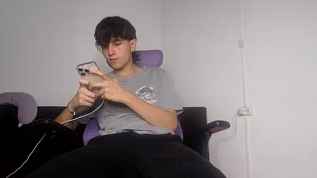 alex connorr online show from July 18, 2026, 10:07 pm