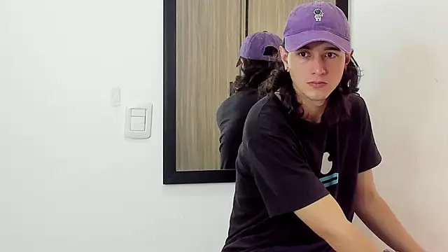 Snapshot of alex_connorr chatting on January 29, 2025, 3:58 pm alex connorr online show from January 29, 2025, 3:58 pm