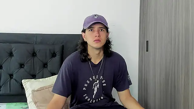 Snapshot of alex_connorr chatting on January 15, 2025, 2:35 pm alex connorr online show from January 15, 2025, 2:35 pm