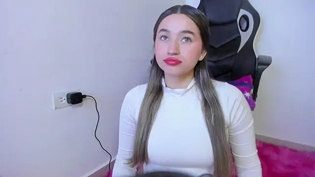 Sophie spencer1 online show from December 17, 2025, 2:38 am