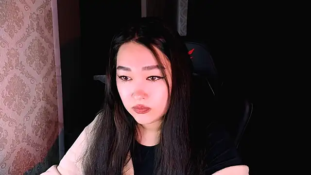 Erica Wayne online show from October 30, 2025, 9:40 am