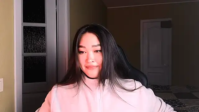 Erica Wayne online show from January 5, 2025, 6:35 am