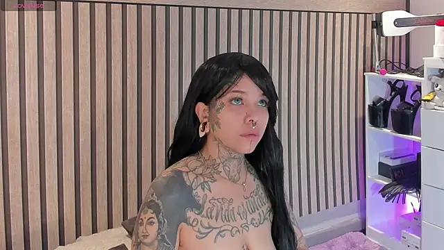 NinaInk online show from February 12, 2026, 12:49 pm