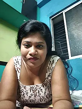 Snapshot of sexy_roma chatting on April 2, 2026, 8:15 pm sexy roma online show from April 2, 2026, 8:15 pm