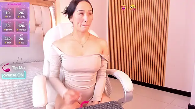 hazel ross tcw online show from October 9, 2025, 1:44 pm