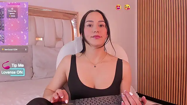 hazel ross tcw online show from October 2, 2025, 1:58 pm