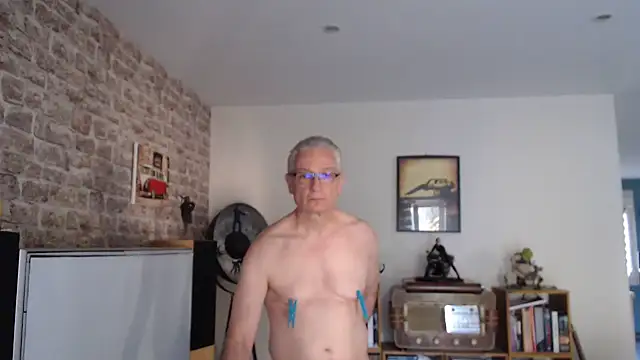 Snapshot of Goduleur69 chatting on September 19, 2025, 4:33 pm Goduleur69 online show from September 19, 2025, 4:33 pm