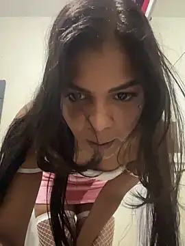 Indiazinhax online show from March 25, 2026, 11:47 pm