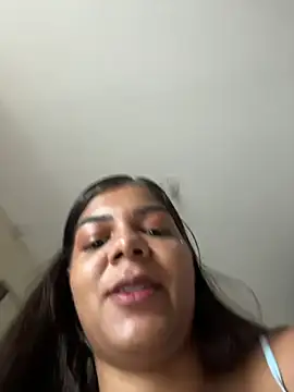 Indiazinhax online show from April 6, 2026, 10:38 am