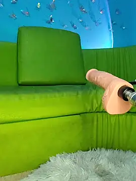 Snapshot of evelyn_prince1 chatting on March 4, 2026, 9:17 am evelyn prince1 online show from March 4, 2026, 9:17 am