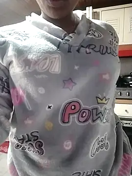 Snapshot of Camille_rose_ chatting on September 26, 2025, 3:19 pm Camille rose online show from September 26, 2025, 3:19 pm