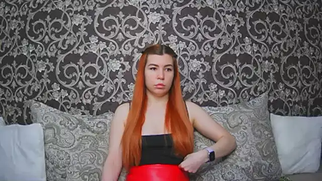 ElllaNuar online show from February 3, 2026, 7:13 am