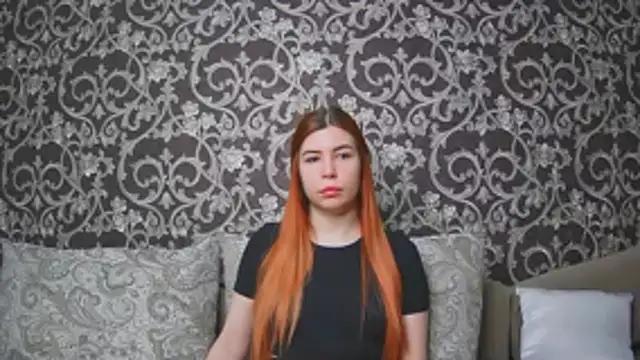 ElllaNuar online show from February 12, 2026, 3:39 am