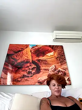 Snapshot of Selvaggia_official83 chatting on November 7, 2025, 11:48 am Selvaggia official83 online show from November 7, 2025, 11:48 am