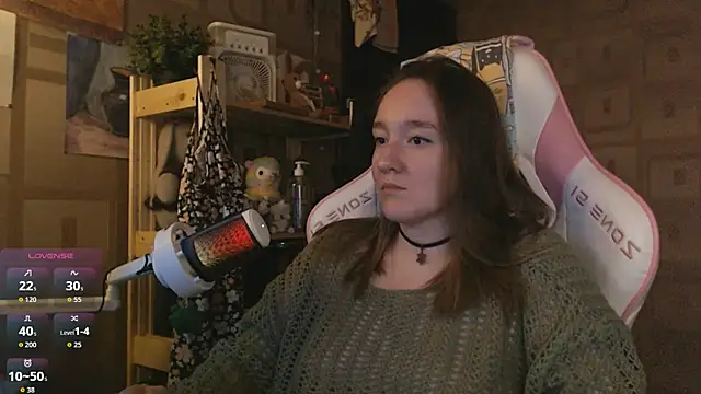 MoonlishSiren online show from May 14, 2026, 9:01 pm