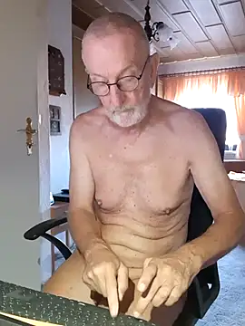 Snapshot of Nacktpenis chatting on September 25, 2025, 7:03 am Nacktpenis online show from September 25, 2025, 7:03 am