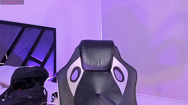 MelodyBliss online show from April 3, 2026, 10:49 pm