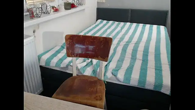 Sweetboobs online show from November 23, 2025, 6:40 pm