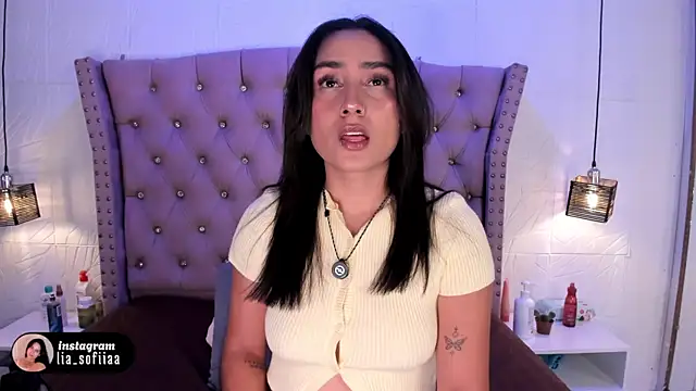 lia sofiia online show from April 10, 2026, 9:16 am