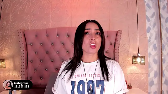 lia sofiia online show from March 30, 2026, 8:49 am