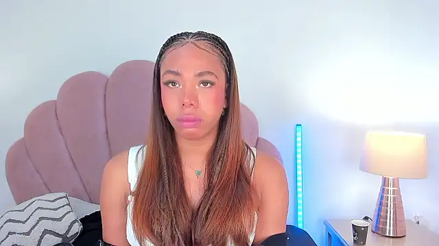 Snapshot of Nicole_Paradise chatting on January 13, 2026, 1:15 pm Nicole Paradise online show from January 13, 2026, 1:15 pm