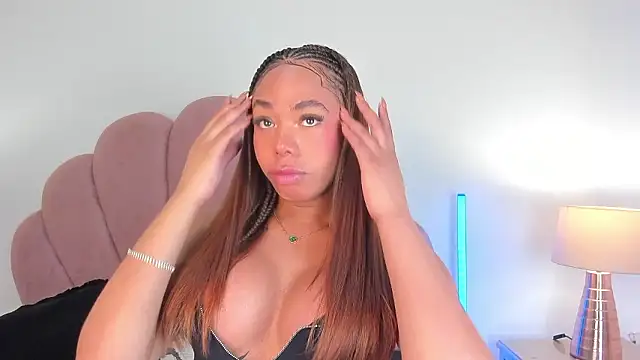 Snapshot of Nicole_Paradise chatting on January 12, 2026, 12:45 pm Nicole Paradise online show from January 12, 2026, 12:45 pm