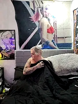 Trans Girl next door420 online show from February 14, 2025, 5:36 pm