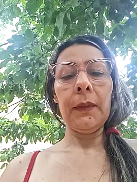 Snapshot of Mia-funny20 chatting on June 22, 2026, 4:04 pm Mia-funny20 online show from June 22, 2026, 4:04 pm