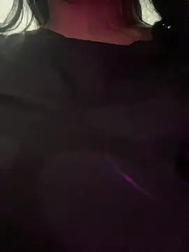 emma  cute   online show from October 26, 2025, 11:32 am