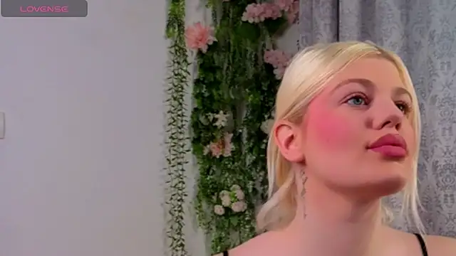 JosephineBlairs online show from May 24, 2026, 12:16 pm