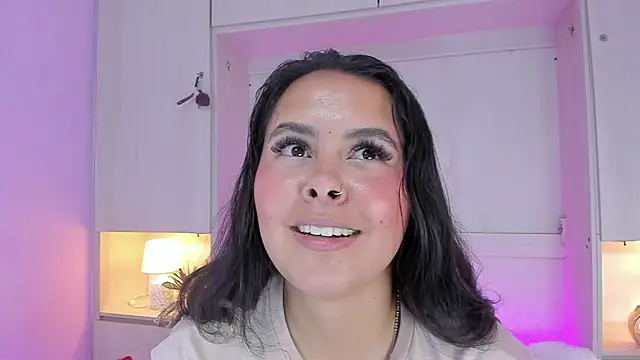 valerymeyerr online show from November 27, 2025, 4:02 am