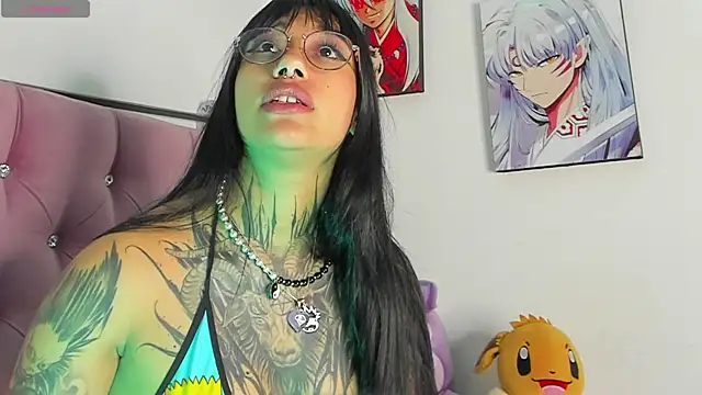 Snapshot of Akari1_Mischief chatting on January 31, 2025, 11:45 pm Akari1 Mischief online show from January 31, 2025, 11:45 pm