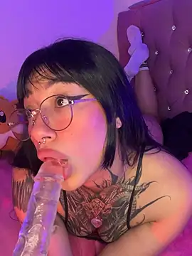 Snapshot of Akari1_Mischief chatting on March 15, 2025, 8:26 am Akari1 Mischief online show from March 15, 2025, 8:26 am