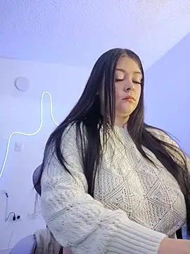 Layna cold online show from May 29, 2026, 2:56 pm
