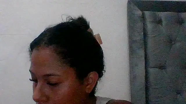 Kitra New online show from April 8, 2026, 7:15 pm