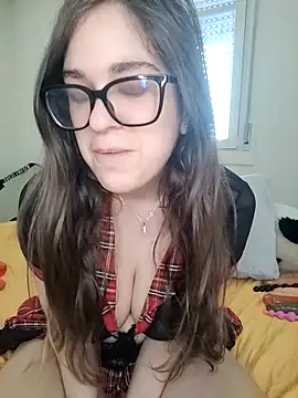 Miachan LaGattinaVogliosa online show from April 7, 2026, 2:41 pm